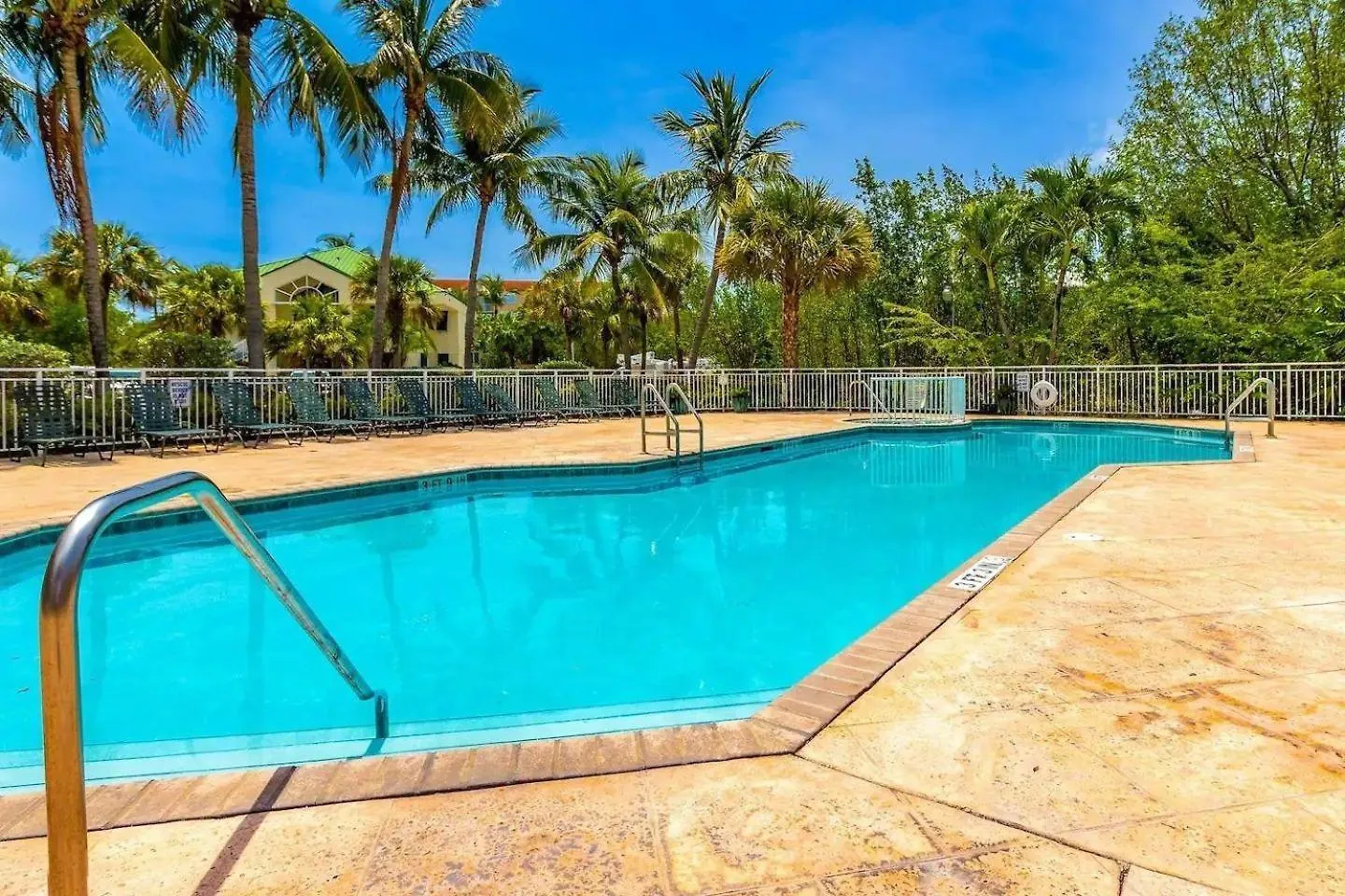 The Andros - Sunrise Suites Key West 0*,